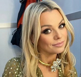 И.Салтыкова.