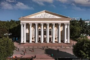 Театр