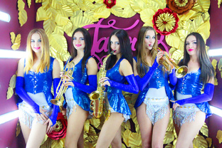 Номера шоу программы "Extravaganza"