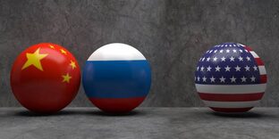 Политика