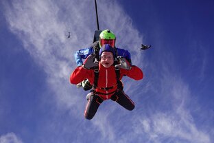 Первый прыжок с парашютом 