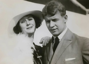 Две жизни женщины