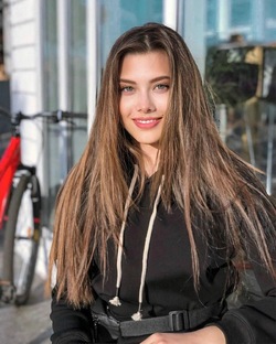 Анет Сай