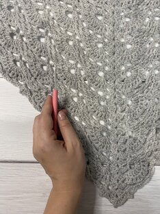 Косынка крючком / Ровный треугольник