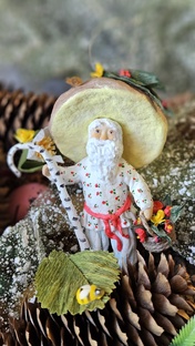 Старичок-боровичок из ваты