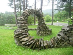 подпорные стенки- фонтаны и др..