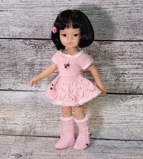 Paola Reina и MIA Nines D'Onil