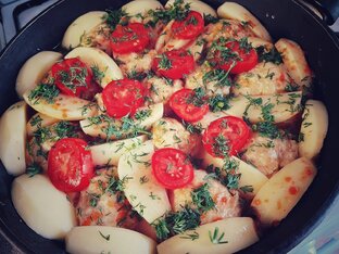 Картошечка с тефтельками!