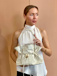 Скидки на остатки итальянской  коллекции сумочек Christian Villa