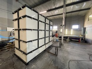 Емкость в каркасе