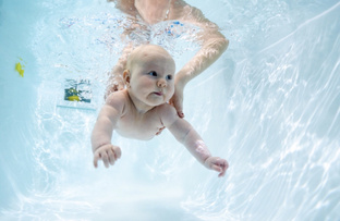 Польза раннего плавания
