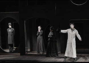 «Захудалый род» от Студии театрального искусства Сергея Женовача.