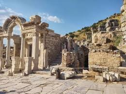 Что такое античность и зачем она нужна современному человеку?