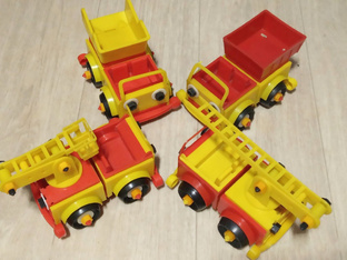 Игрушки из пластмассы.