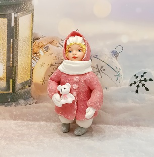 Ватная малышка с медвежонком