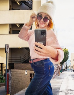 Образ женщины 50 +: прически, одежда, макияж