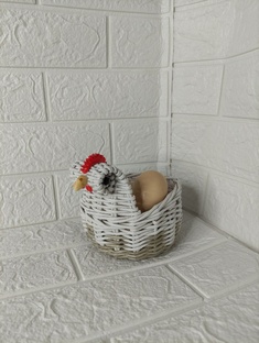 Пасхальная корзинка-курочка