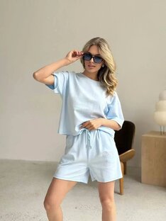 Костюм купить оптом, цена с доставкой от надежного поставщика женской одежды