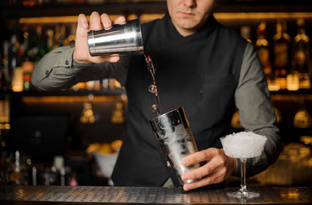 Базовые навыки бармена: 10 простых уроков