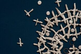 Жемчуг для женщин из разных профессий