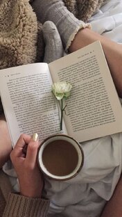 Кратко о моëм канале и о себе любимой