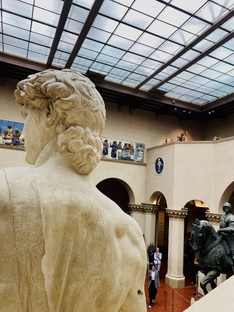 МЕСТА К ПОСЕЩЕНИЮ. МОСКВА