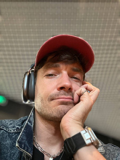 Максим Матвеев главный красавец 