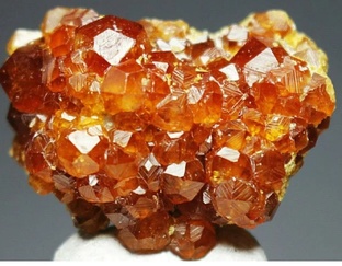 Распаковка камней и материалов 