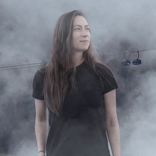 На грани и за ней.