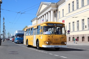 Парадный транспорт