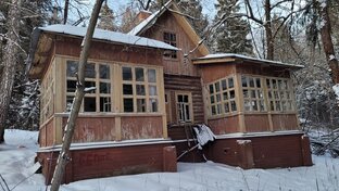 Заброшенные дома, церкви, больницы