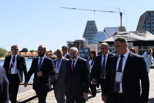 Премьер-министр Пашинян принял участие в Копенгагенском саммите демократии