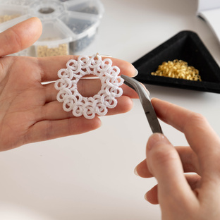 Челнок или игла?