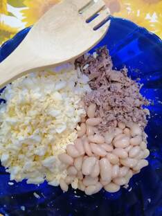 Салаты, холодные закуски из кладовочки.