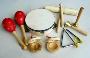 Игра на шумовых инструментах