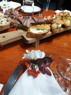 Столовый этикет 