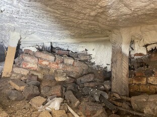 Утепление пола из под дома пеной ППУ (пенополиуретаном) в Саперном - 89118183004