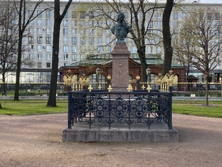 Путеводитель по Петербургу 