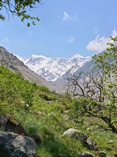 Лучше гор  может быть только море, реки и озера...
