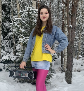 Даша Волна исполнение каверов и песен, юмор