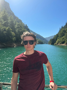 Путешествия