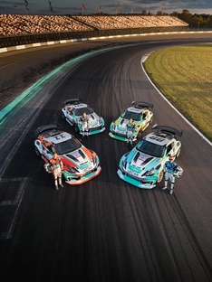 Пилоты-дрифтеры и их верные «подруги»