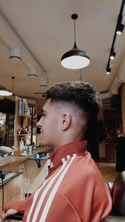 BARBER