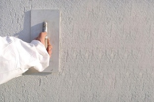 Преврати стены в шедевр: шпаклевка, штукатурка, покраска