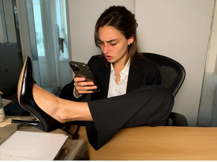 2026: НАУЧИСЬ ПРОДАВАТЬ ИЛИ УМРИ. Конец эры консультантов 