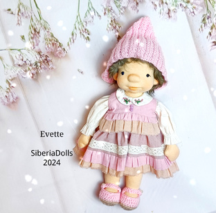 Куклы и игрушки