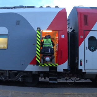 Посадка в вагон поезда