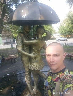 окололюбви.
