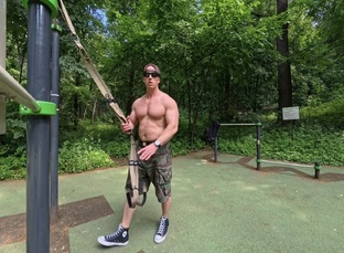 Упражнения с TRX