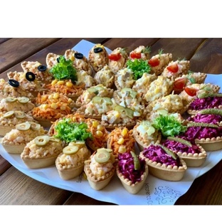 Закуски и салаты